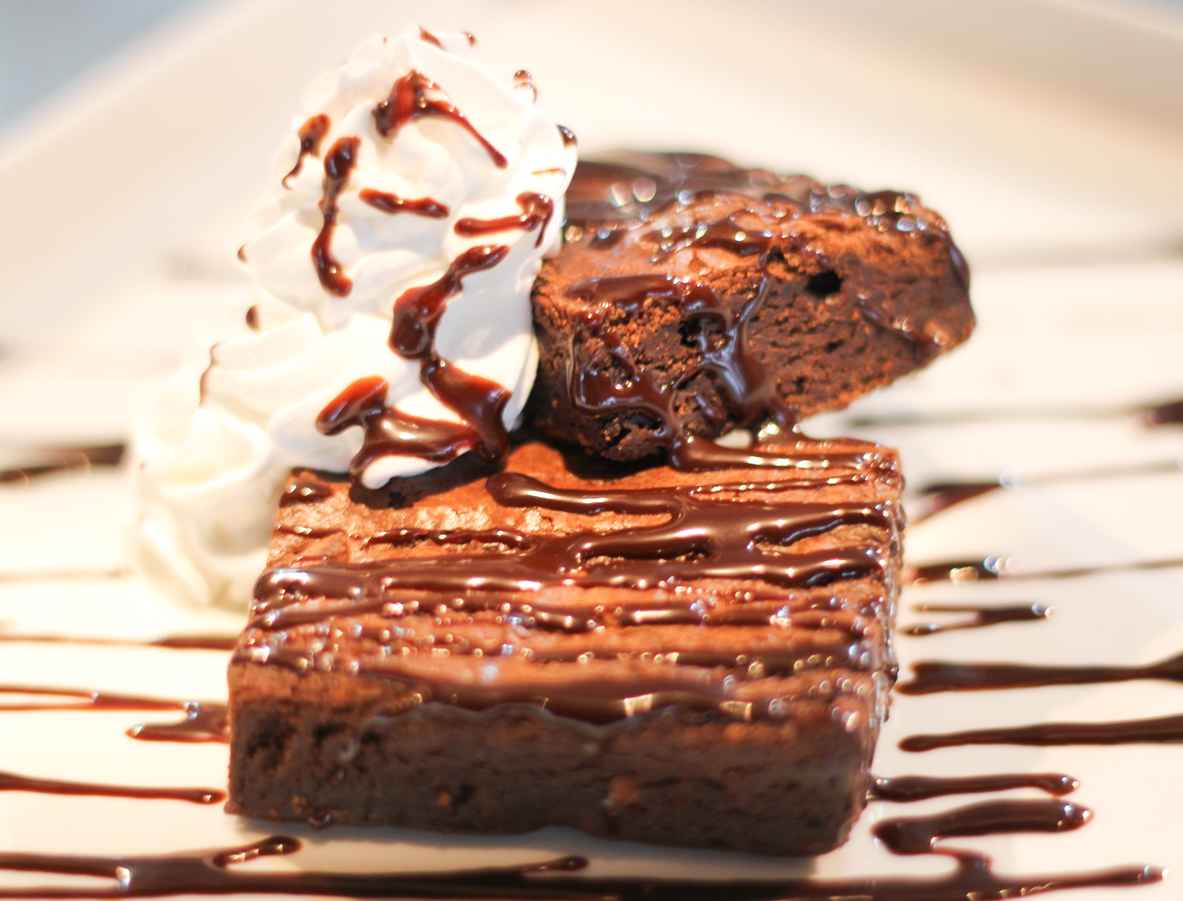 Chocolate Brownie チョコレートブラウニー | Midtown BBQ