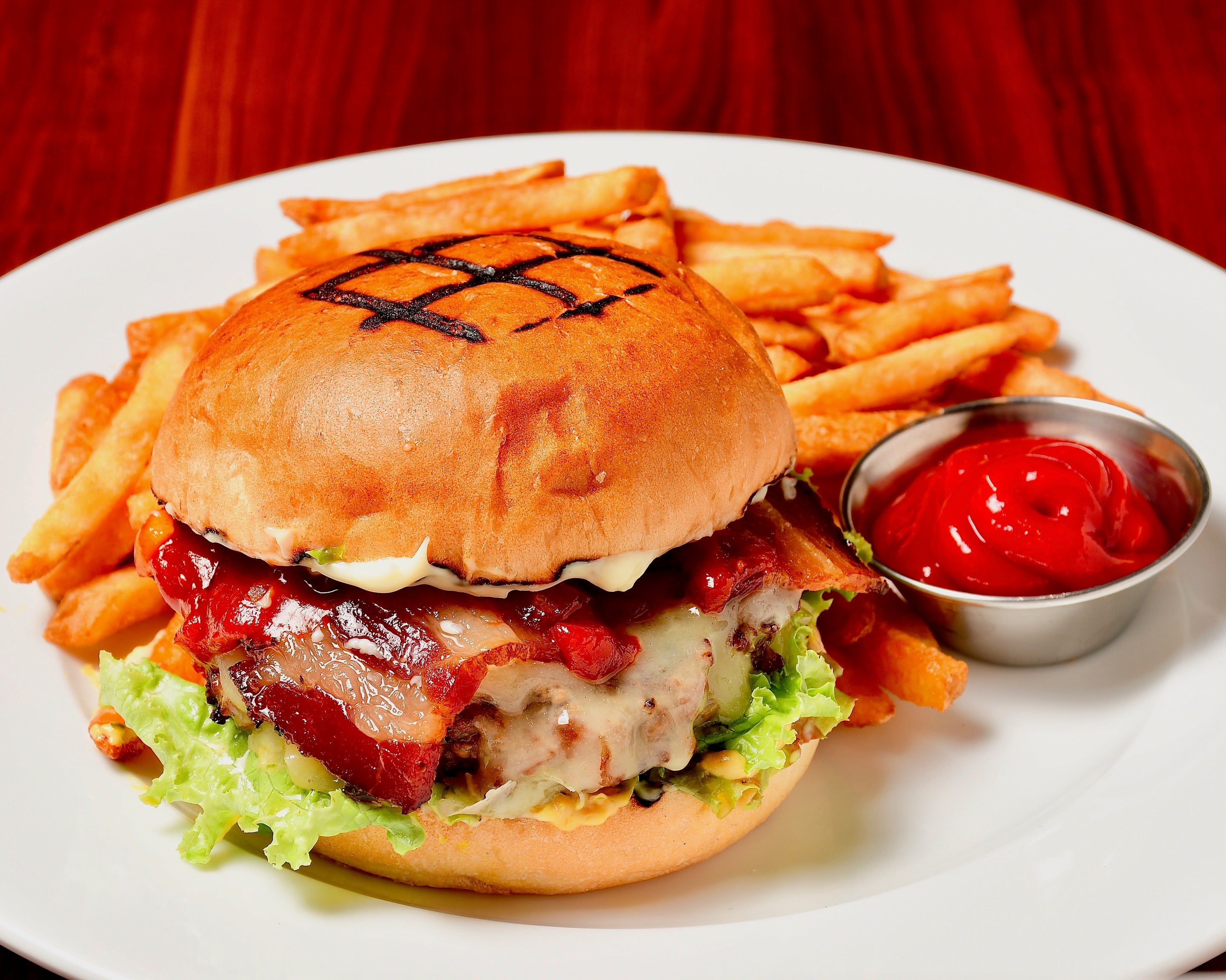 BBQ Bacon Cheeseburger バーベキューベーコンチーズバーガー